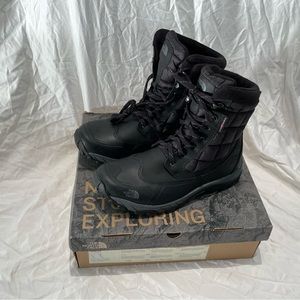 NEW The North Face Men’s Thermoball Utility winter boots black US 10